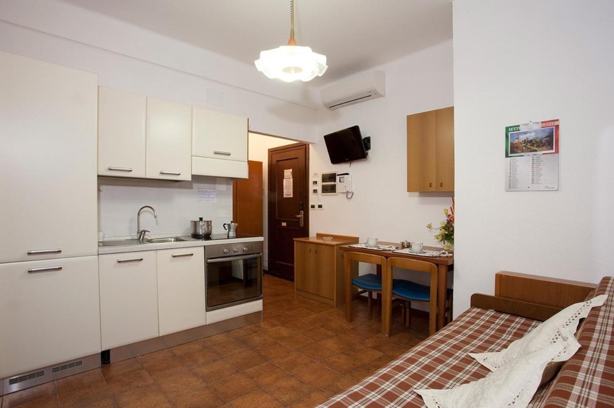 Casavacanze Internazionale Diano Marina Luaran gambar