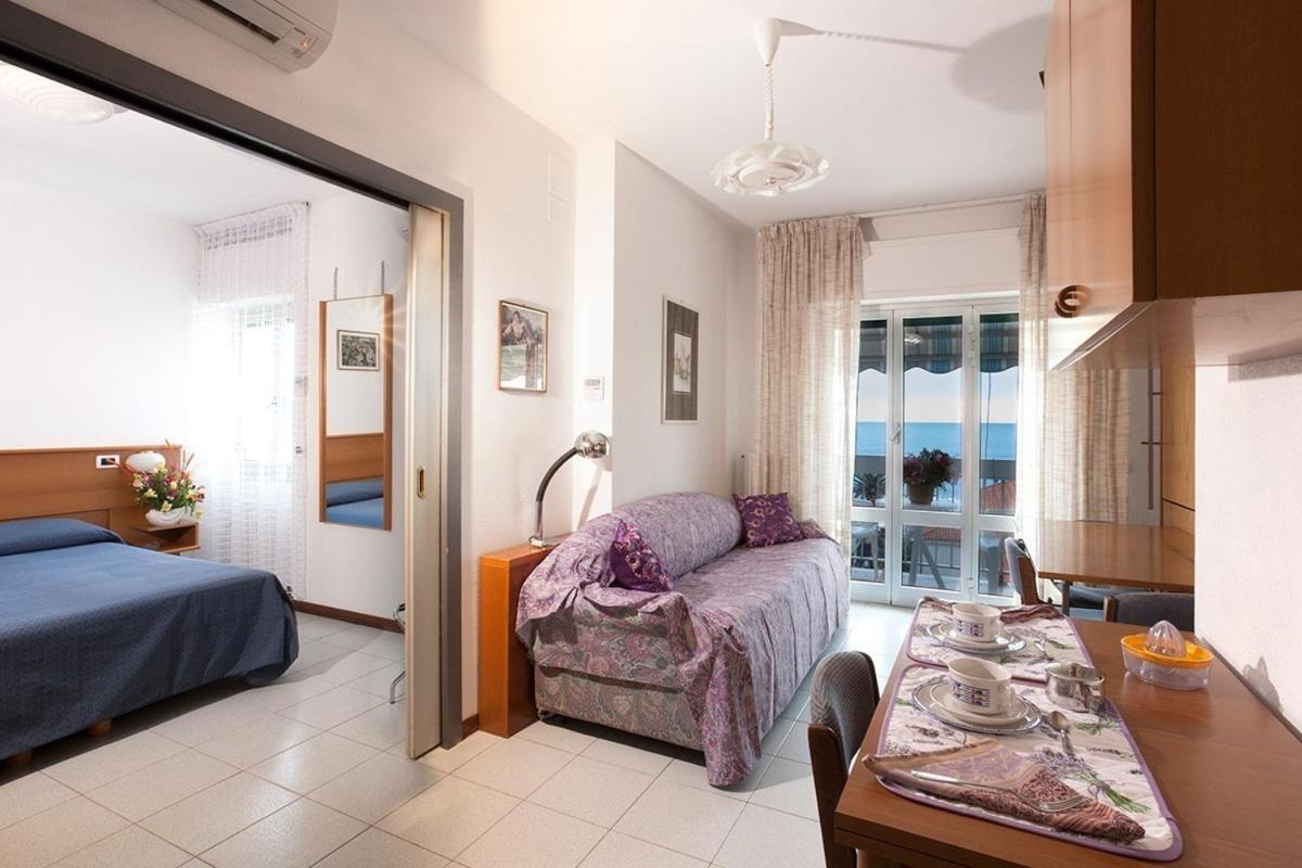 Casavacanze Internazionale Diano Marina Luaran gambar